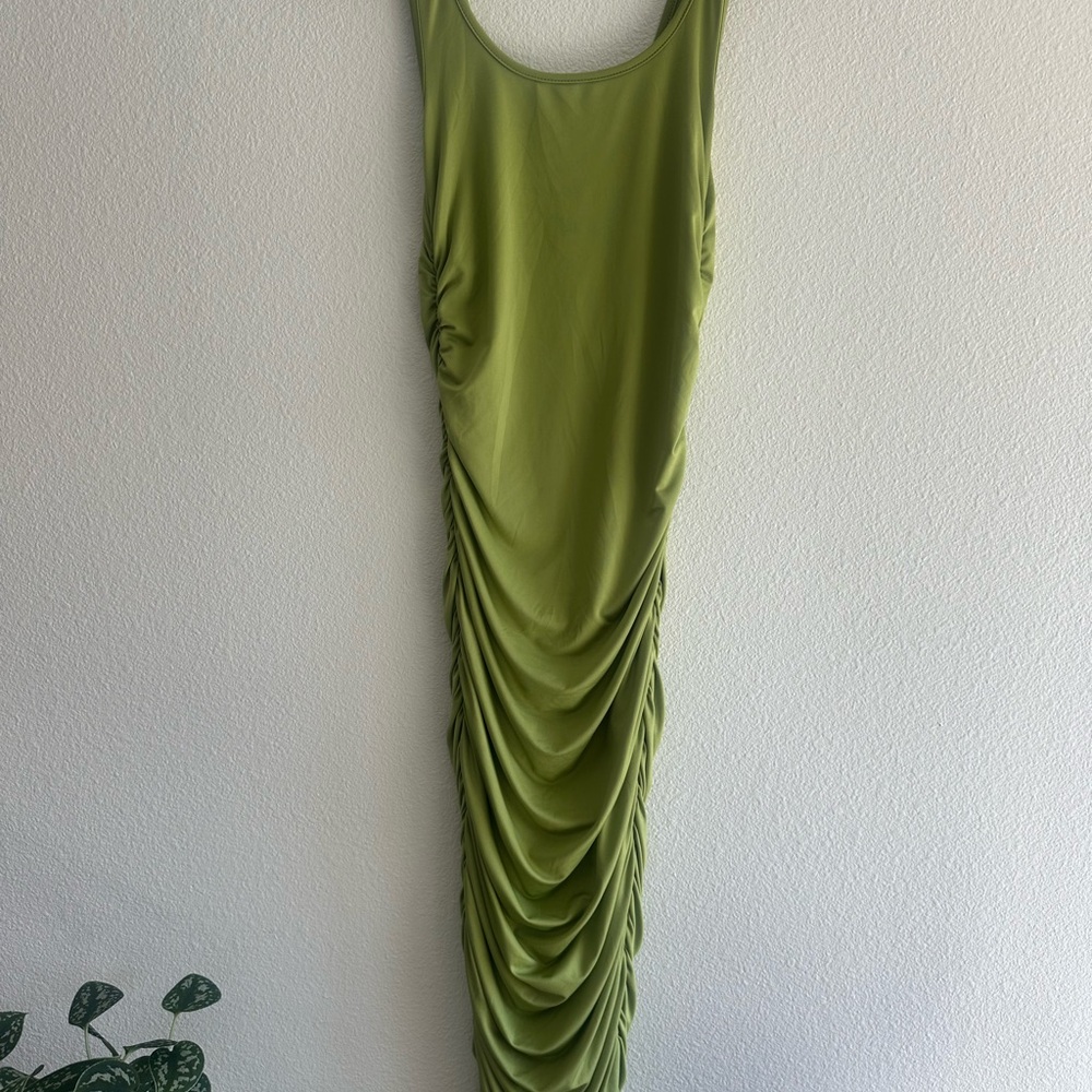 Chic Olive Green Ruched Midi Dress